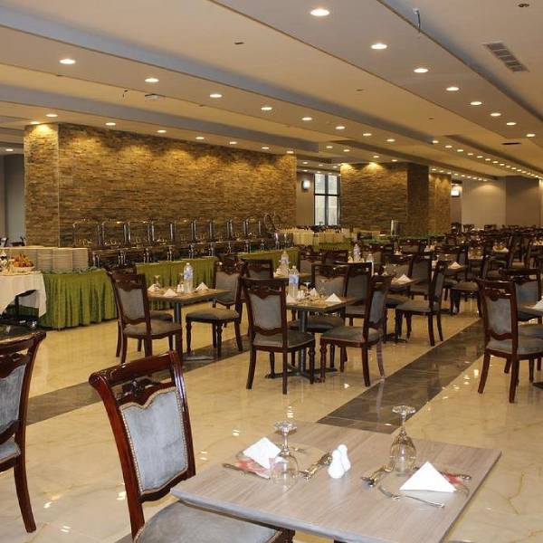 Al Safwah Royale Orchid