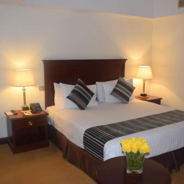 Madinah Mövenpick Hotel 01